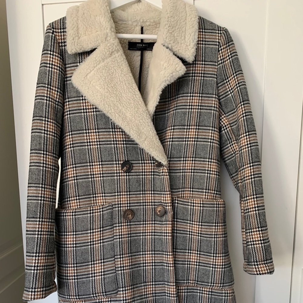 Zara Basic Sherpa Plaid Coat Large 2 front pocket